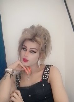 Misha Al3sal - Agencia de acompañantes transexuales in Beirut Photo 18 of 23