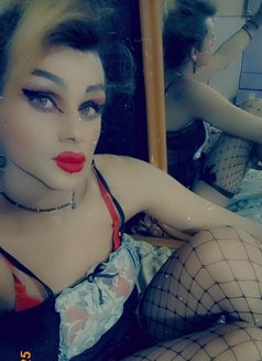 Misha Al3sal - Transsexual escort agency in Beirut Photo 3 of 11