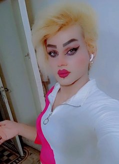 Misha Al3sal - Agencia de acompañantes transexuales in Beirut Photo 12 of 12