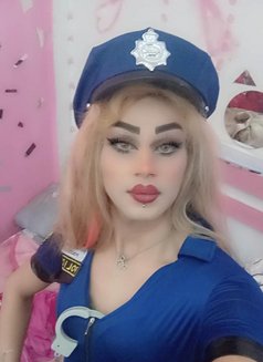 Misha Al3sal - Transsexual escort agency in Beirut Photo 11 of 12