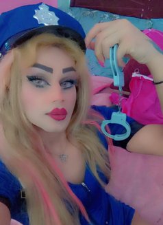 Misha Al3sal - Transsexual escort agency in Beirut Photo 12 of 12