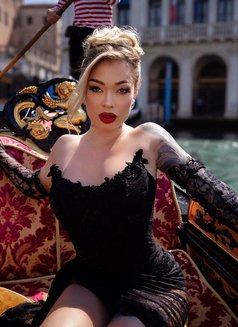 Misha - escort in Dubai Photo 1 of 12