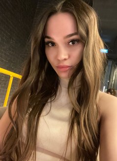 Mishell - escort in Beirut Photo 14 of 14