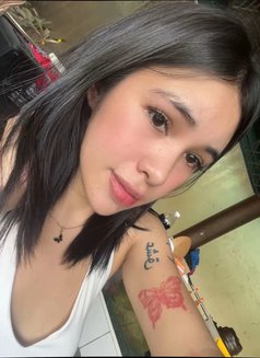 Mishi - escort in Makati City Photo 1 of 6
