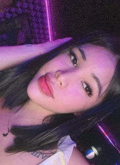 Mishi - escort in Makati City Photo 8 of 9