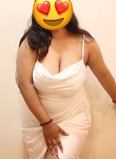 Mishti GFE🧿Independent Meet & Cam Queen - puta in New Delhi Photo 4 of 7