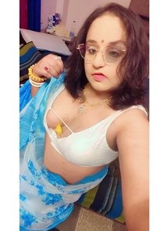 Mishti - Transsexual escort in New Delhi Photo 5 of 6