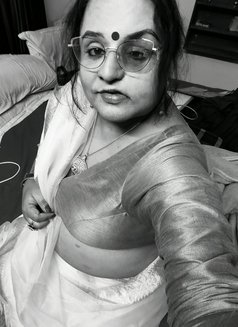 Mishti - Transsexual escort in New Delhi Photo 6 of 6