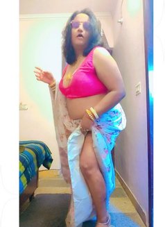 Mishti - Transsexual escort in New Delhi Photo 6 of 6