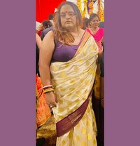 Mishti - Acompañantes transexual in New Delhi
