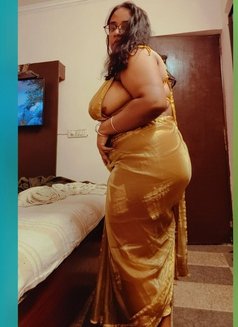 Mishti - Transsexual escort in New Delhi Photo 6 of 6