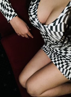 Mishy - escort in Dubai Photo 3 of 4