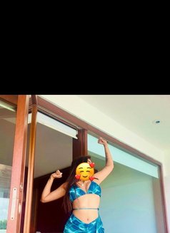 Mishy - escort in Dubai Photo 4 of 6