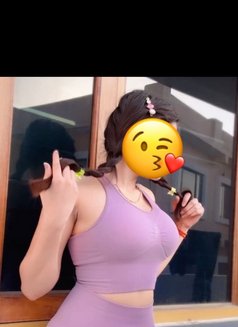 Mishy - escort in Dubai Photo 5 of 6