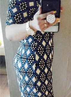 Miss Aesha Sen - escort in Kolkata Photo 1 of 2
