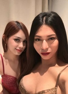 LADYBOY TANDEM/GANGBANG (MEETUP/CUMSHOW - Transsexual escort in Bangkok Photo 4 of 8