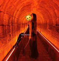 Miss Alexa Cole - dominatrix in Tokyo