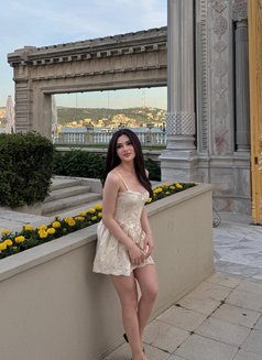 Miss Alina - Transsexual escort in İstanbul Photo 8 of 9