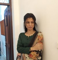 Miss Alisha - puta in Gurgaon