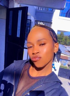 Miss All Wednesday - Transsexual escort in Nairobi Photo 3 of 4