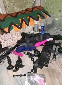 Miss Andy - puta in Manila Photo 2 of 2