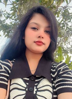 Miss Anjalee Independent Real Meet Girl - puta in Candolim, Goa Photo 2 of 4