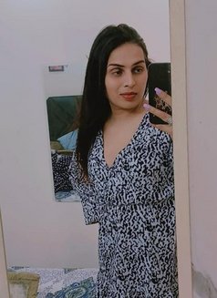 Miss Anvi - Transsexual escort in Noida Photo 7 of 10