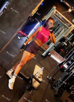 Miss Bell - Escort from BKK love anal - puta in Singapore Photo 9 of 15