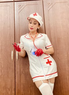 Miss Bell - escort in Dubai Photo 5 of 7