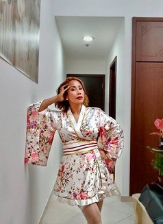 Miss Bell - escort in Ho Chi Minh City Photo 9 of 13