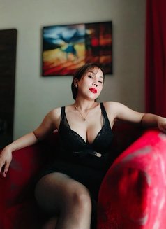Miss Bell - escort in Dubai Photo 17 of 26