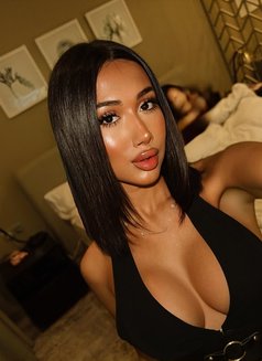 🇷🇺Miss Caroline - Transsexual escort in Dubai Photo 27 of 30