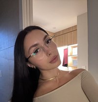 Miss. Caryne - escort in Dubrovnik