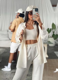 Miss Caryne - escort in Shenzhen Photo 7 of 8