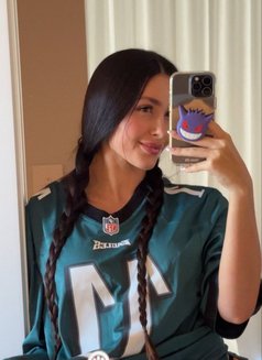 Miss. Caryne - Male escort in Helsinki Photo 3 of 8