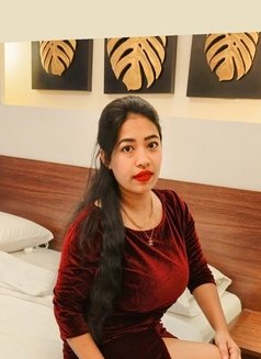 Miss Chaitra - puta in Kolkata Photo 4 of 4