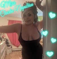 Miss Charlie Napoléon - dominatrix in Montreal