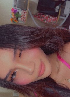 Miss Cyra - Transsexual escort in Manila Photo 2 of 5