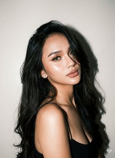 Miss Cyra - Transsexual escort in Manila Photo 1 of 10