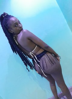 Miss D - puta in Nairobi Photo 4 of 5