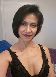 Miss D42 - escort in Phuket Photo 6 of 8