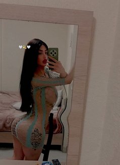 Miss Dana - Transsexual escort in Beirut Photo 8 of 10