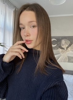 Miss. Elie - escort in Beijing Photo 6 of 8