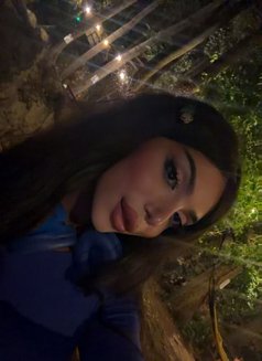 Miss ellsi - Acompañantes transexual in Beirut Photo 9 of 9