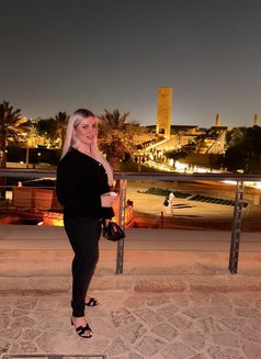 Miss Emilly Wrestler - Dominadora in Jeddah Photo 8 of 8