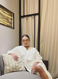 Miss Enslaver - Acompañantes transexual in Makati City Photo 3 of 4