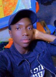 Miss Fanta - Male escort in Nairobi Photo 2 of 3