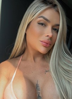 Miss Hannah BRAZILIAN LAST DAYS - Acompañantes transexual in Dubai Photo 9 of 10