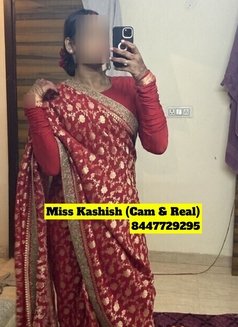 Miss Kashish Puri (Cam & Real) - puta in New Delhi Photo 9 of 9