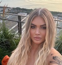 MISS J - Transsexual escort in Dubai